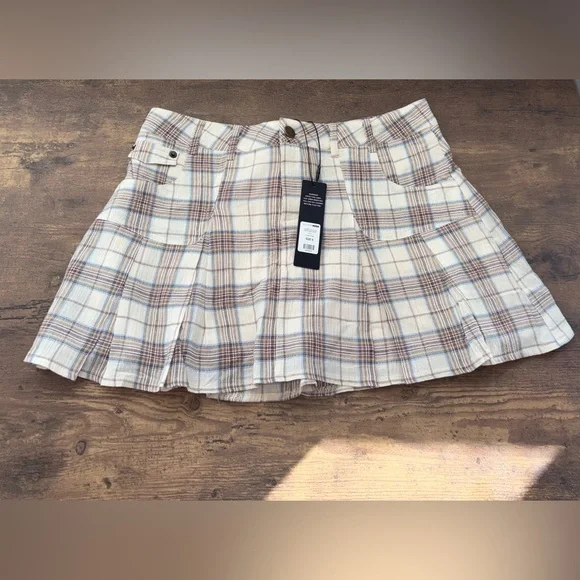 Fashion Nova Plaid Gauze Mini Skirt in Cream and Brown - Picture 3 of 10